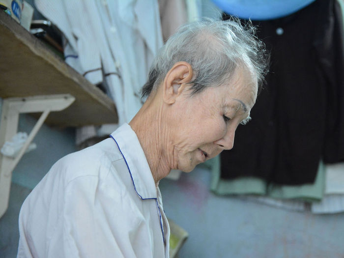 Cô đào chuyển giới lớn tuổi nhất Vbiz: Không nhà cửa ở tuổi 74