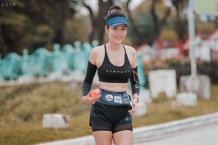 Con trai cả Hoa hậu Thu Thủy hỏi em gái sẽ ở đâu sau khi mẹ mất