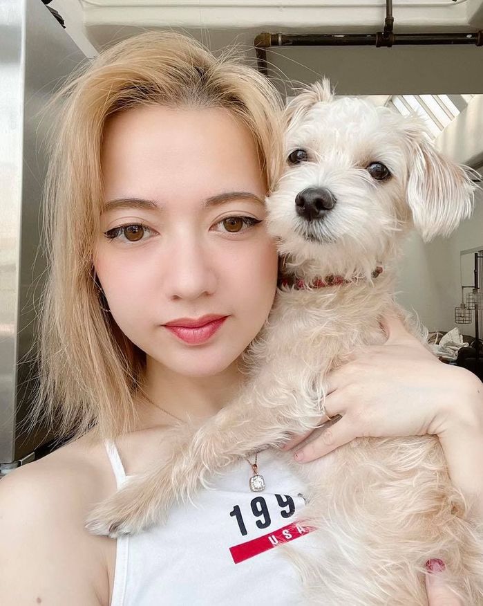 Cuộc sống của bé Xuân Nghi ở Mỹ sau khi điều trị khỏi Covid-19