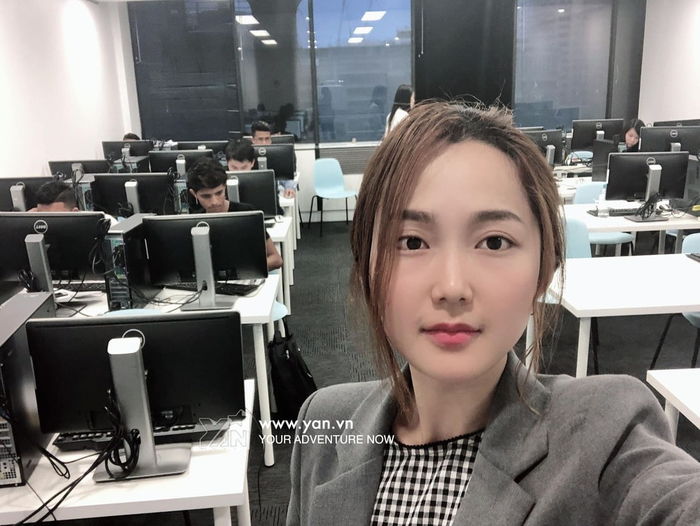 Dàn sao Kính Vạn Hoa sau 17 năm: Nhỏ Hạnh giờ làm giảng viên