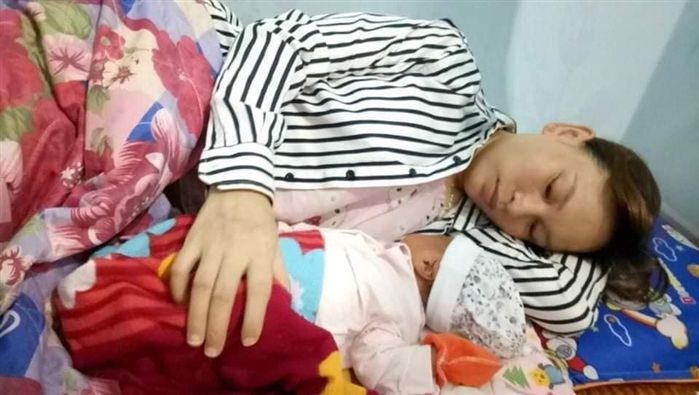 Đang cách ly thì chuyển dạ, nữ công nhân được chủ trọ đỡ đẻ thành công