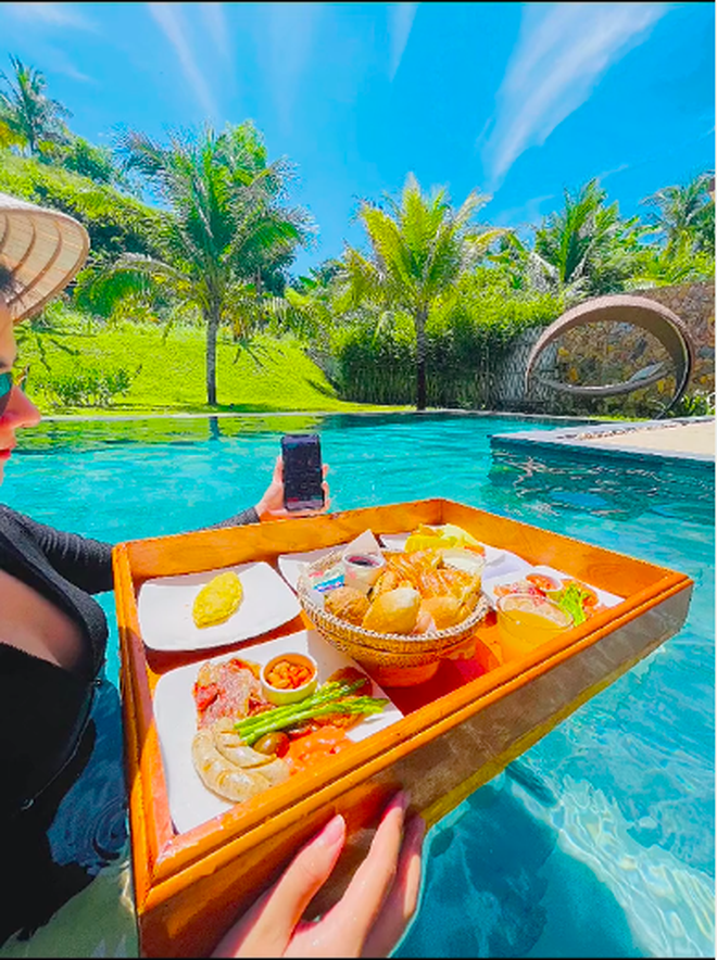Đằng sau loạt ảnh sống ảo của giới nhà giàu: Bỏ cả triệu để check in