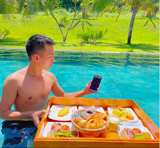 Đằng sau loạt ảnh sống ảo của giới nhà giàu: Bỏ cả triệu để check in