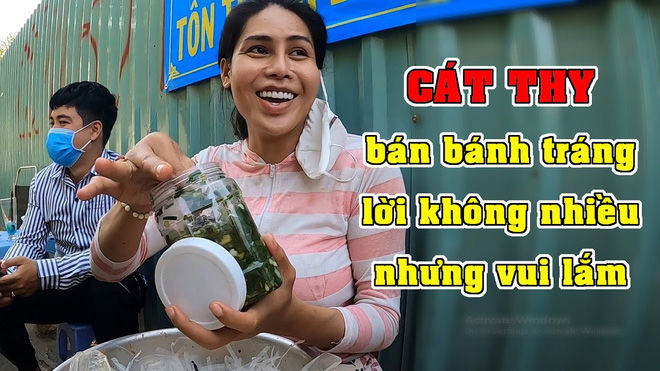 Từng thu chục triệu/ngày vì bán bánh tráng trộn Cát Thy giờ trắng tay