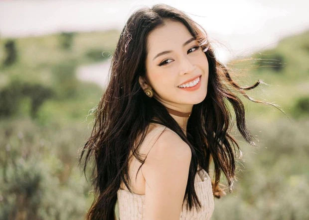 Gái xinh Vbiz tự cosplay chính mình: Võ Hoàng Yến thắm không ngờ