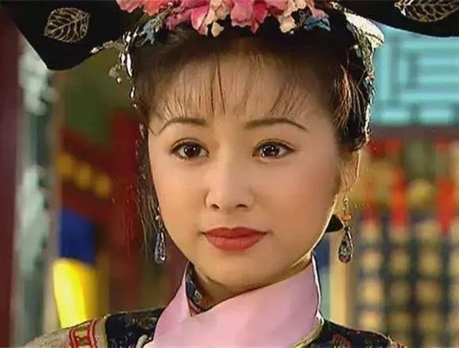 Góc khuất Hoàn Châu Cách Cách: Phạm Băng Băng không ưa Triệu Vy