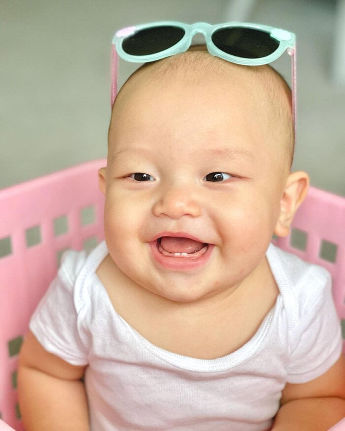 Hà Hồ khoe ảnh hai con chuẩn fashionista nhí khiến ai cũng mê