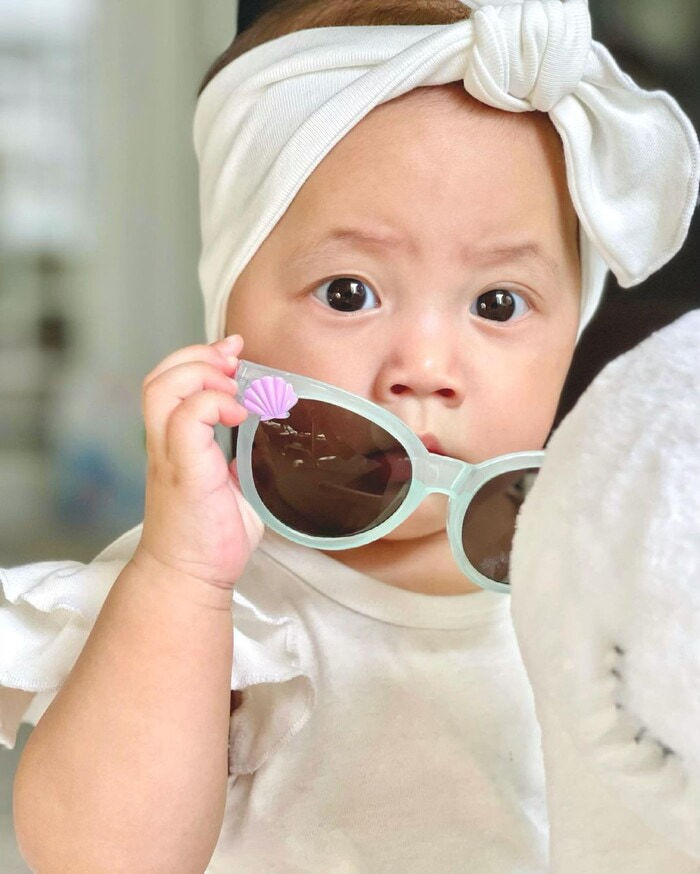 Hà Hồ khoe ảnh hai con chuẩn fashionista nhí khiến ai cũng mê