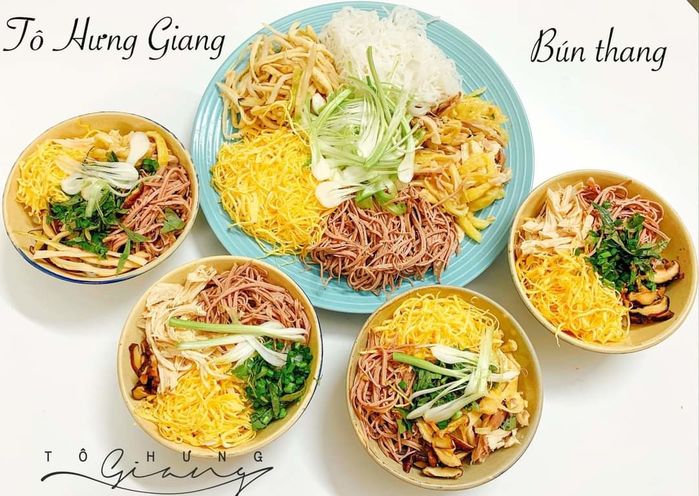 Hè nóng nực, lỡ chán cơm thèm... bún, phở thì nhanh ghé vào đây