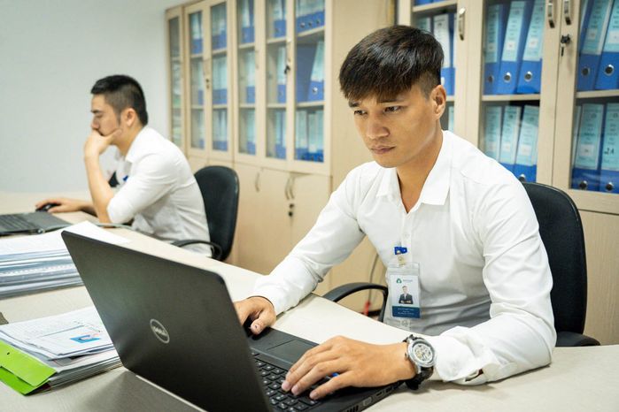 Hiện tượng mạng Lệ Rơi sau 7 năm: Phát tướng, 35 tuổi vẫn chưa vợ
