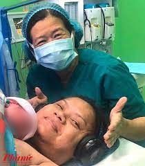 Khi cô giáo thanh nhạc vào phòng sinh mổ: Sinh nở không còn đáng sợ