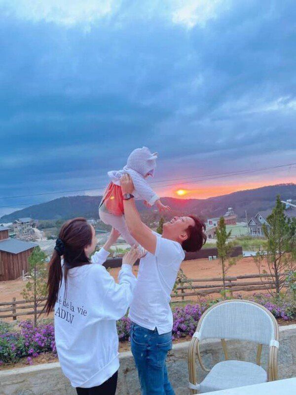 Khoảnh khắc chứng minh con gái Trường Giang quấn bố, Nhã Phương ra rìa