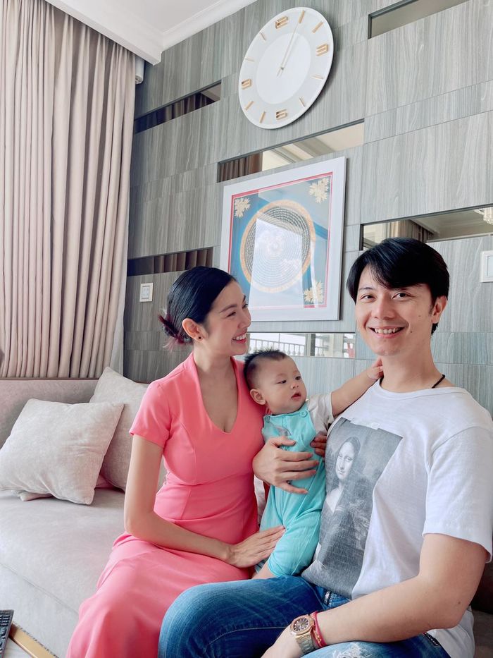 Lấy chồng ngoài showbiz: người may mắn được chạy show, người giải nghệ