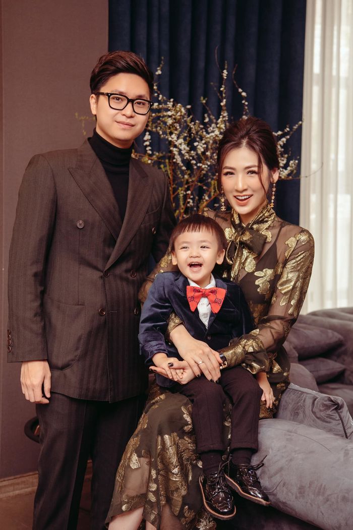 Lấy chồng ngoài showbiz: người may mắn được chạy show, người giải nghệ