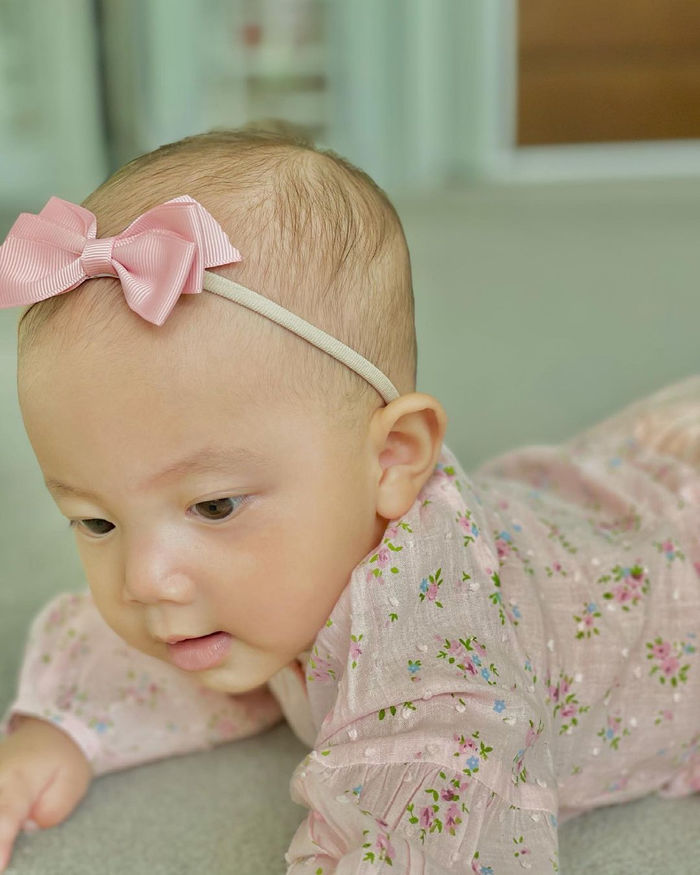 Lisa lên đồ điệu đà cưng xỉu, CDM: Tương lai vượt mặt mẹ Hà