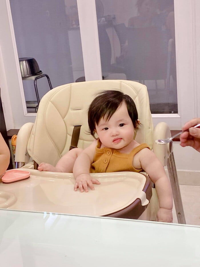 Loạt khoảnh khắc siêu đáng yêu của ái nữ nhà Đông Nhi với quả tóc mới