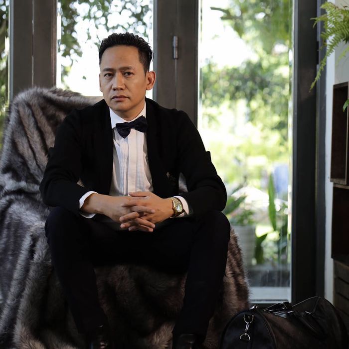 Loạt sao Việt đổ thêm dầu vào lửa vụ Phi Nhung với Hồ Văn Cường