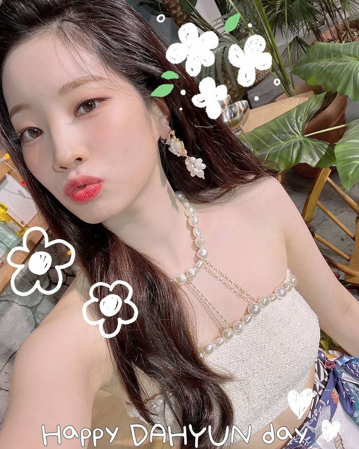 Loạt sao Kpop sở hữu bộ phận cơ thể triệu đô bác sĩ thẩm mỹ cũng nể