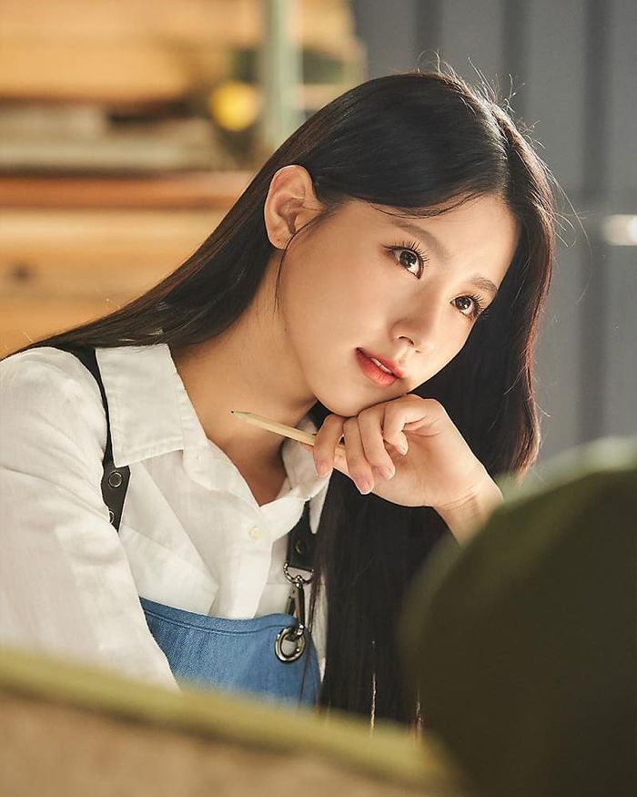 Loạt sao Kpop sở hữu bộ phận cơ thể triệu đô bác sĩ thẩm mỹ cũng nể