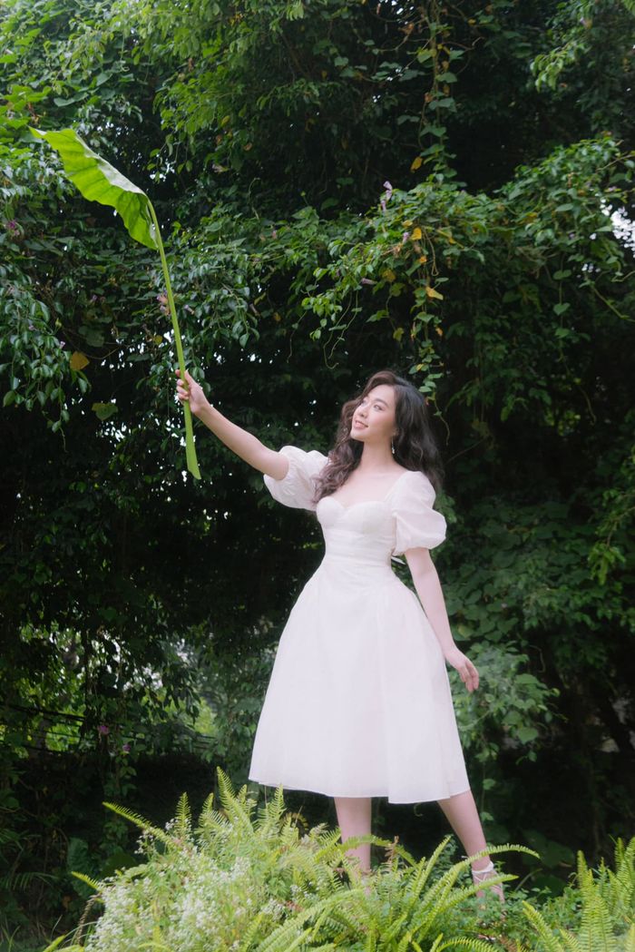 MC Hà My khoe nhan sắc tựa nàng thơ hậu được CEO hơn 16 tuổi cầu hôn
