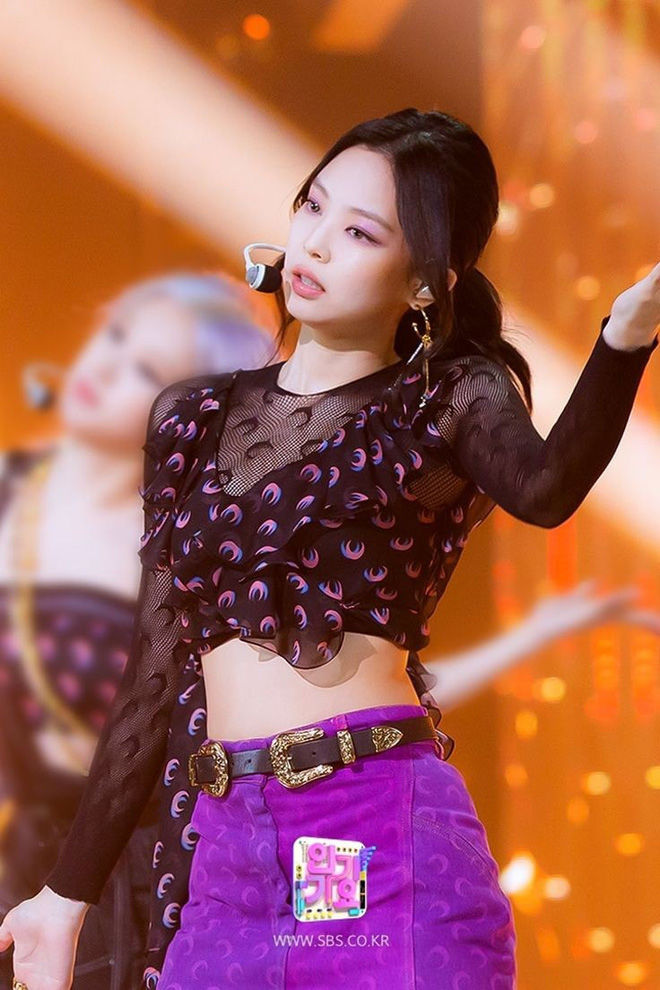 Những lần sao Hàn đụng hàng: Thần thái BLACKPINK luôn là đỉnh nhất!