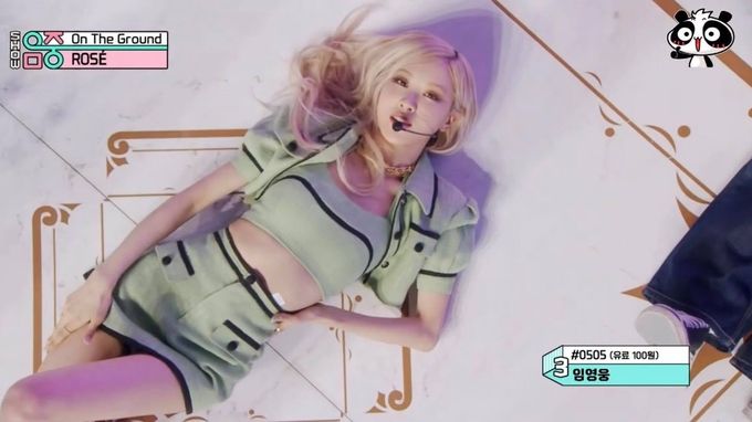Những lần sao Hàn đụng hàng: Thần thái BLACKPINK luôn là đỉnh nhất!