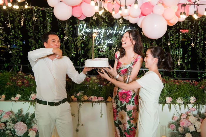 Mỹ nhân Việt được ông xã đại gia tổ chức tiệc sinh nhật hoành tráng