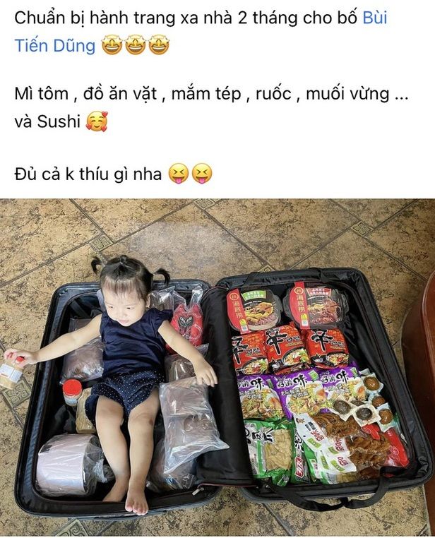 Cầu thủ số hưởng nhất tuyển VN: Được vợ chuẩn bị hẳn 2 vali thực phẩm