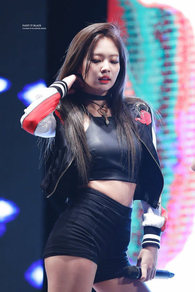 Netizen thắc mắc khi Jennie liên tục đụng hàng các thành viên khác