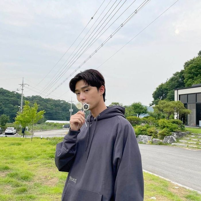 Ảnh thời còn phèn của dàn nam thần Kbiz: Park Seo Joon là vựa muối