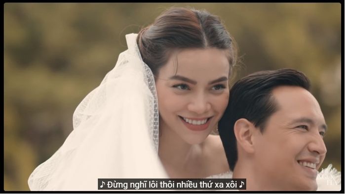 Ngập cảnh hôn trong clip nhắc hành trình yêu của Hồ Ngọc Hà - Kim Lý