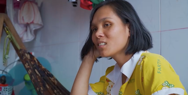 Nghề mưu sinh của anh chị sao Việt: Người vẻ vang, người khốn khổ