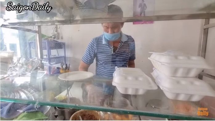 Trẻ tiêu tiền như nước lúc về già Siu Black, Thương Tín chật vật