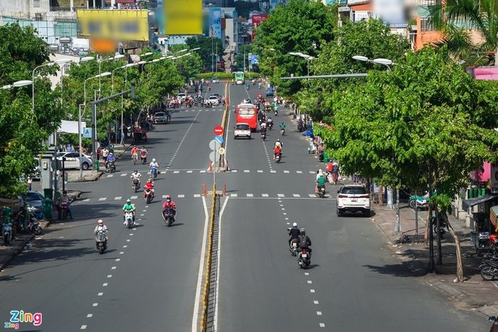 Nguy cơ lây Covid-19 từ các điểm ùn tắc GT: Người dân hạn chế ra đường