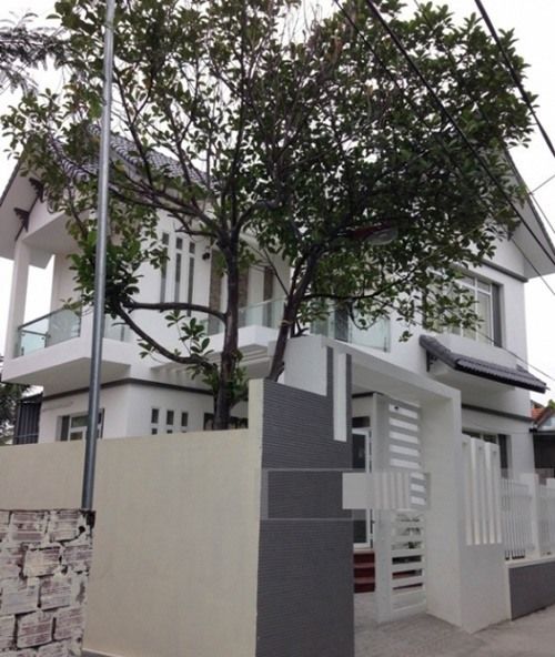 Nhà dưới quê của sao Việt: Hồ Văn Cường xập xệ, Đỗ Thị Hà to nhất làng
