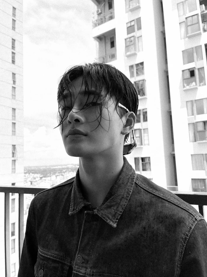 Nhâm Phương Nam làm chàng thơ cho BST của Nguyễn Minh Công