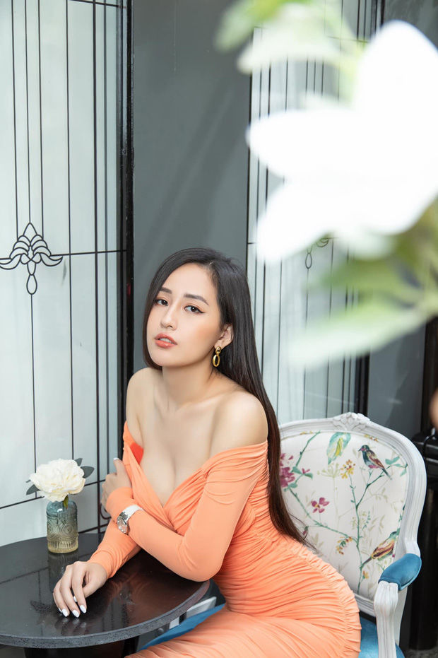 Những bộ phận triệu đô của sao Việt: Eo Ngọc Trinh có đẹp nhất Vbiz?