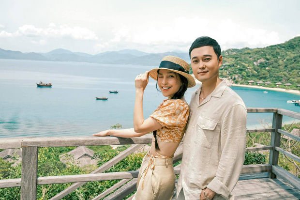 Ngưỡng mộ những cặp bạn thân trẻ mãi không già của Vbiz