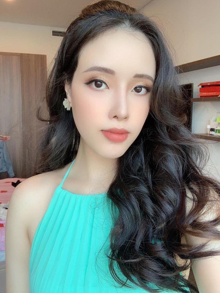 Những cô em gái Hoa hậu Việt: Xinh đẹp nhưng chẳng mặn mà showbiz