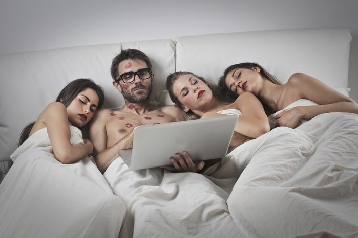 Những nơi cho phép đàn ông cưới nhiều vợ: Càng nhiều vợ, càng giàu