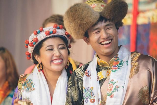Nơi phụ nữ được lấy nhiều chồng và không cần phải mặc quần áo