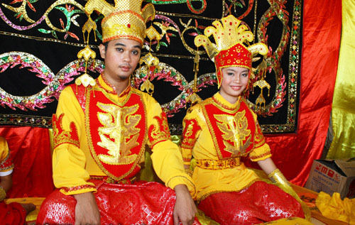 Nơi phụ nữ được lấy nhiều chồng và không cần phải mặc quần áo
