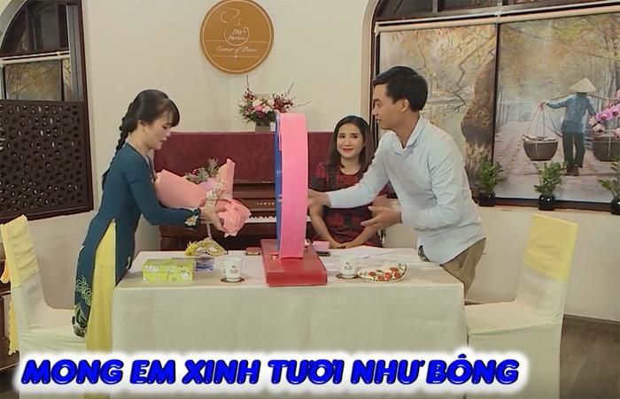 Nữ chính xinh đẹp, trong trắng bị bạn trai từ chối vì lý do thụ động