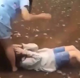 Nữ sinh bị nhóm bạn hội đồng: Phải uống thuốc, tâm lý bất ổn