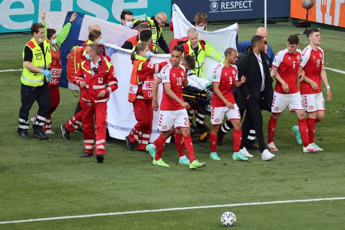 Phép màu đã xảy ra: Eriksen đã qua cơn nguy kịch và sức khoẻ ổn định