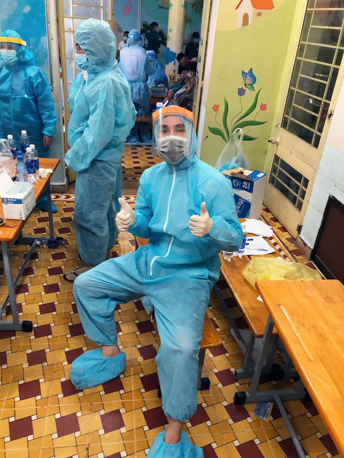 Quỳnh Hoa và loạt sao Việt xung phong làm tình nguyện viên tuyến đầu