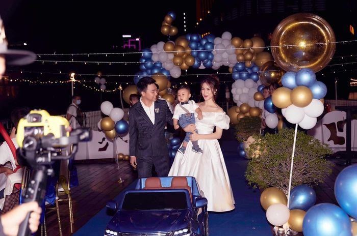 Sao Việt đẻ con trước - cưới tính sau: Tưởng ngược đời mà lại viên mãn