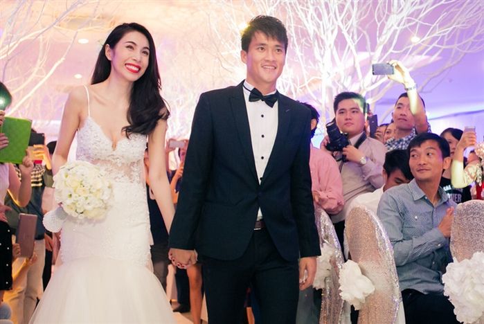 Sao Việt đẻ con trước - cưới tính sau: Tưởng ngược đời mà lại viên mãn