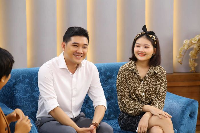 Sao Việt gác lại hào quang để mưu sinh, chấp nhận làm shipper, xe ôm