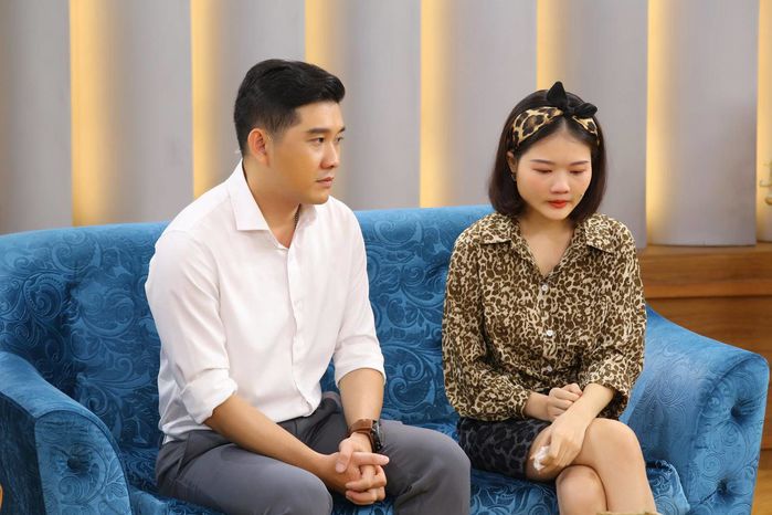 Sao Việt gác lại hào quang để mưu sinh, chấp nhận làm shipper, xe ôm